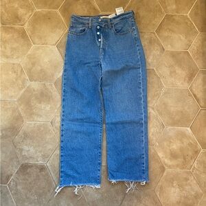 Levi’s Ribcage Straight Ankle size 28